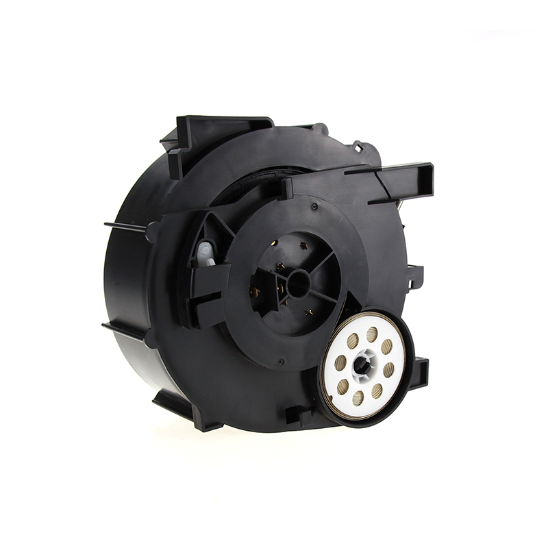 Auto Rewinding Flat VDE Cable Reel in Weatherproof Extension Cord